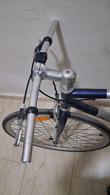 elektrikli scooter en ucuz: Şəhər velosipedi – yüngül alüminium gövdə, düz sükan, 28" (700c) — 3