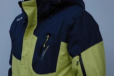 burbery duks: Predstavljamo mušku jaknu u kombinaciji tamnoplave i svetlozelene — 5