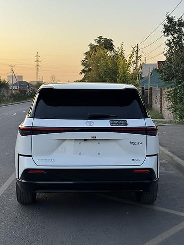 byd ex5: Toyota bZ3X: 2026 г., 1 л, Автомат, Электромобиль, Кроссовер — 6