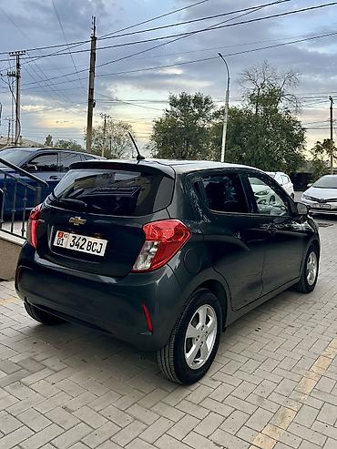 chevrolet coblt: Chevrolet Spark: 2018 г., 1 л, Автомат, Бензин, Хэтчбэк — 6