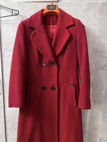 Продаю б/у пальто одевали очень аккуратно Размер 46 -48 Продам за