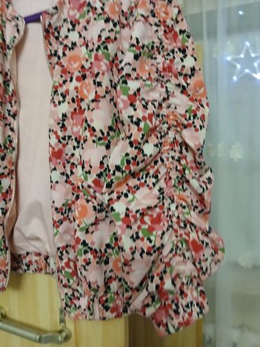 Верхняя одежда: Продам Детский боибер и джинсовый пиджачок. 1) Детский цветной at lalafo.kg — 5 Верхняя одежда: Продам Детский боибер и джинсовый пиджачок. 1) Детский цветной — 5