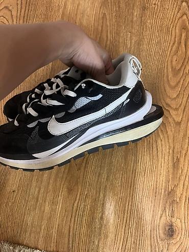 Мужские кроссовки, 39, Nike, Б/у, Бесплатная доставка at lalafo.kg Мужские кроссовки, 39, Nike, Б/у, Бесплатная доставка