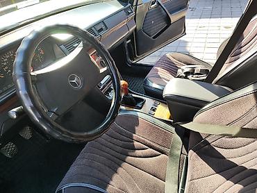 e klass: Mercedes-Benz W124: 1991 г., 2.3 л, Механика, Газ, Седан — 6