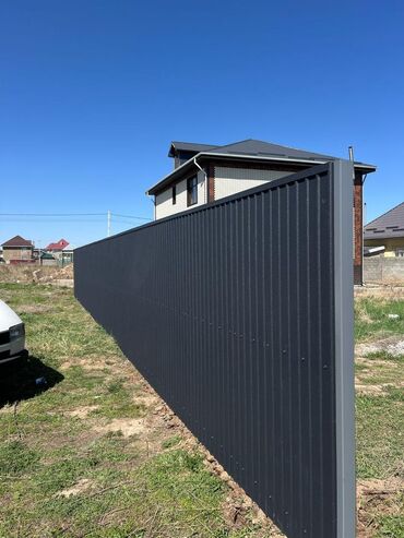 Металлические заборы: Металлический забор, Неоцинкованный профнастил, Другой материал, Металлический сайдинг, Декоративный, Новый, Бесплатный выезд, Покраска забора, Гарантия — 6