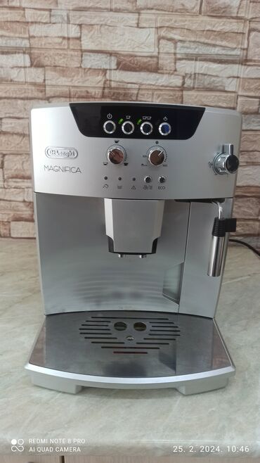 Aparati za kafu: DeLonghi Magnifica automatski espresso kafe aparat. Dobro poznat i