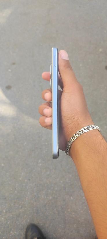 htc one a9 32gb silver: Məhsul: Smartfon (gümüş/açıq boz rəng) Xüsusiyyətlər və dizayn: - — 3