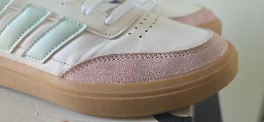 roleri deciji: Adidas Courtblock J – juniorske patike za tenis/lifestyle Nošene par — 4