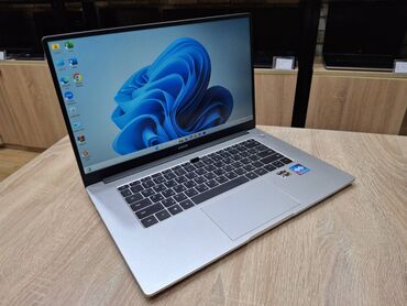 HP: AMD Ryzen 7, 16 GB, 15.6 "