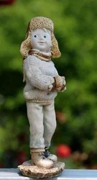 Figure: Vintage figura dečaka sa kapom i šalom 25 cm!. Prelepa figura dečaka u — 10