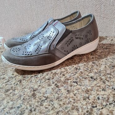 обувь германия: Туфли 39, цвет - Серый