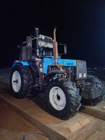 Traktorlar: Traktor Belarus (MTZ) 1221.2, 2022 il, 130 at gücü, motor 10 l, İşlənmiş