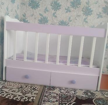 komod üçün döşəkcə: Oğlan və qız üçün, İşlənmiş, Dördbucaq, Beşik, Matras ilə, Yellənmə mexanizmsiz — 4