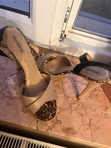 Tuflilər: Qadın ayaqqabıları dəsti - Qara dəri mules – Time Lover brendi, 40 — 6