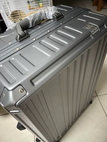 Чемоданы: Продаю чемоданы на любой вкус и цвет. Хорошие цены. Есть все размеры at lalafo.kg — 17 Чемоданы: Продаю чемоданы на любой вкус и цвет. Хорошие цены. Есть все размеры — 17