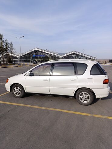 купить бронированную машину: Toyota Ipsum: 2001 г., 2 л, Автомат, Бензин, Универсал