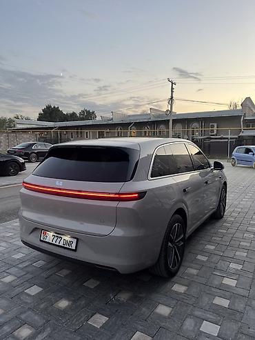 lexsus ls: Lixiang L6: 2025 г., 1.5 л, Автомат, Гибрид, Кроссовер — 10