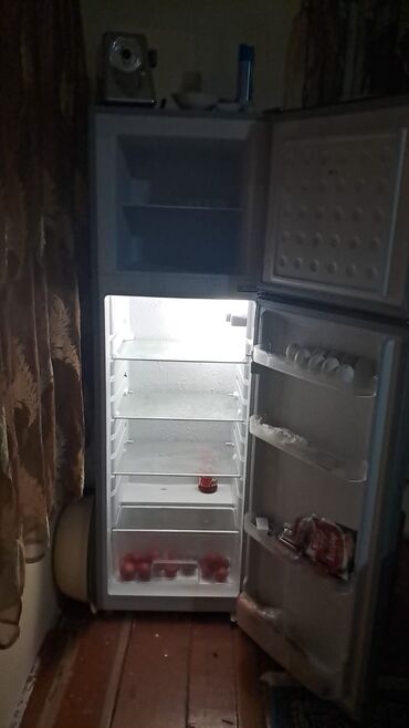 azercell kontur gondermek 1 azn: İşlənmiş 2 qapılı Saratov Soyuducu Satılır, rəng - Boz, Dispenserli