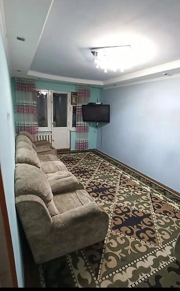 osh city: 2 комнаты, 43 м², 104 серия, 2 этаж — 1