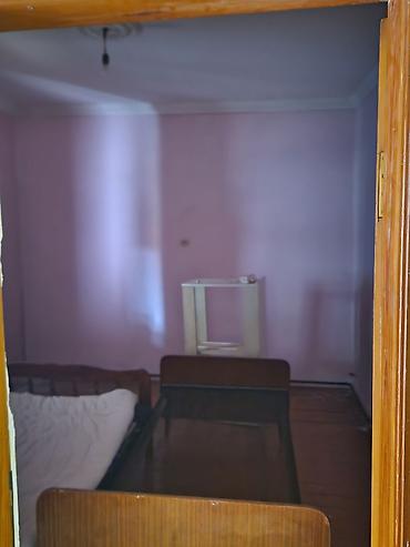 ev axdaram: 2 otaqli kiraye ev verilir. Qiymet 300 azn. Qiymetde razilasmaq olar — 1
