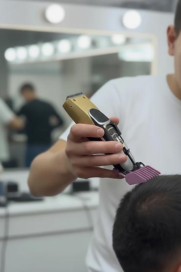 Парикмахеры: Парикмахер Мужские стрижки. Процент. Ошский рынок / базар — 2