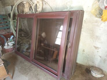 işlənmiş pencere: İşlənmiş İki qat şüşə paketi Plastik pəncərə, Еni: 210 sm, Uzunluğu: 150 sm, Ödənişli quraşdırma