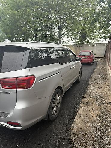 sprinter 4 4: Kia Carnival: 2018 г., 2.2 л, Автомат, Дизель, Минивэн — 4