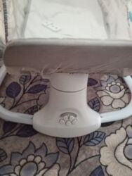 столик качеля: Электрическая люлька-качалка для новорождённых - Автоматическое