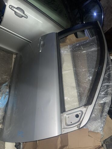 бампер передний тойота ист: Передняя правая дверь Toyota 2003 г., Б/у, цвет - Серебристый,Оригинал