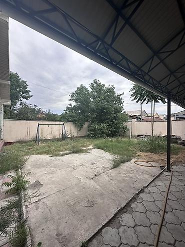 дом село виноградная: 4 комнаты, 147 м², 5 соток, Бишкек, Собственник — 3