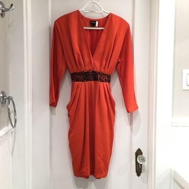 h m haljina: H&M M (EU 38), bоја - Crvena, Večernji, maturski, Dugih rukava