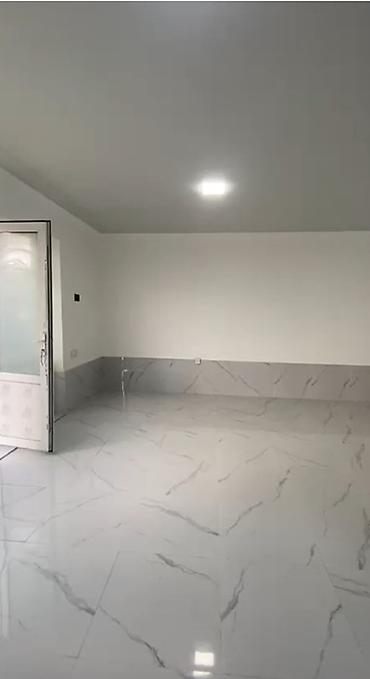 bına: Binədə İmam Həsən məscidinin yanında. 39 m² sahəsi olan obyekt — 10