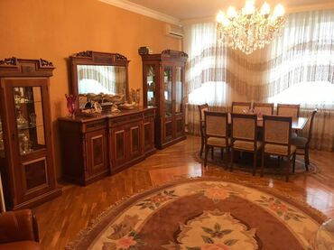 Uzunmüddətli kirayə mənzillər: Mənzil kirayə verilir. 3 otaq, 11.9 mərtəbə, 125 kv. Mənzil xətai — 2