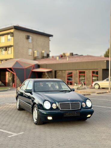 магнитолу: Mercedes-Benz E 320: 1999 г., 3.2 л, Автомат, Бензин, Седан