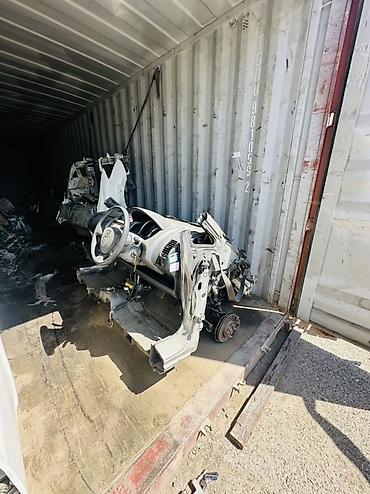 трапеция: Фронтальный «нос» в сборе для Honda (правый руль) Состав: - Панель — 4