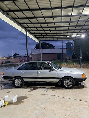 Audi: Audi 100: 1988 г., 1.8 л, Механика, Седан — 8