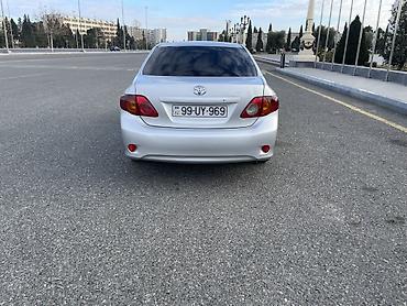 bekalator satisi: Toyota Corolla: 1.4 l | 2008 il Sedan — 4