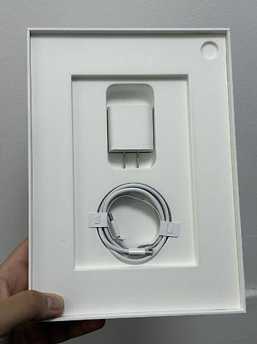 Планшеты: Планшет, Apple, память 256 ГБ, 10" - 11", Б/у, Детский — 3