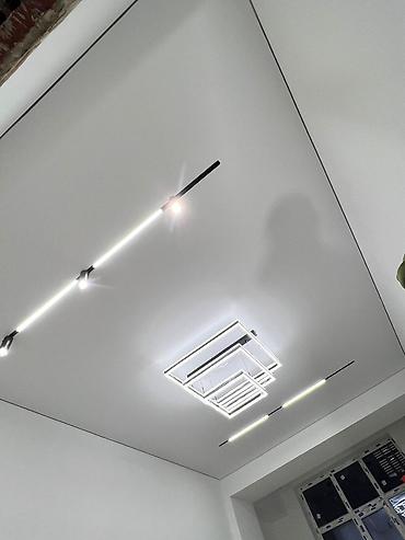 Натяжной потолок: Натяжные потолки с интегрированным освещением под ключ - Современные — 7