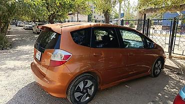 Honda Fit: 2010 г., 1.5 л, Вариатор, Бензин, Хэтчбэк