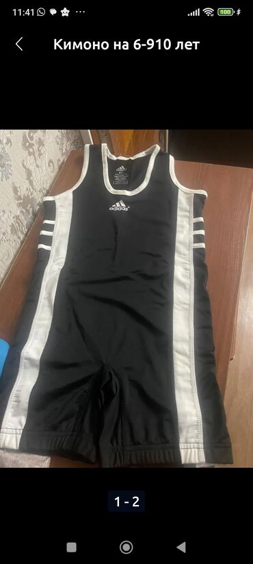 Спортивные сумки: Кожаный шлем, почти новый, для тэквандо, кимоно на 6-10 лет, турник — 11