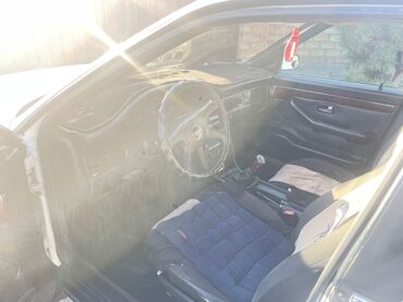 Audi: Audi 100: 1993 г., 1.8 л, Механика, Бензин, Седан — 10