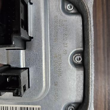 mercedes panel: Mercedes üçün fara blokları satılır. Qiymət 1 ədədinə aiddir. Detal — 2