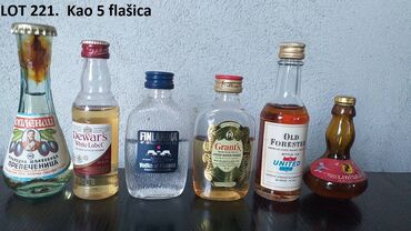 Ostali predmeti za umetnost i kolekcionarstvo: Mini Bottle unučići fraklići čokanji IV Kao sa slika — 5