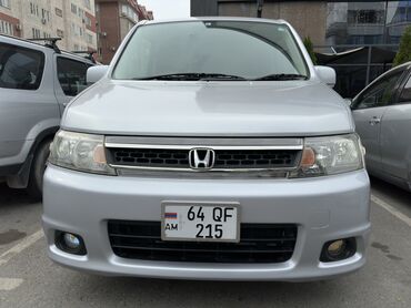 авто минивен: Honda Stepwgn: 2004 г., 2 л, Автомат, Бензин, Минивэн