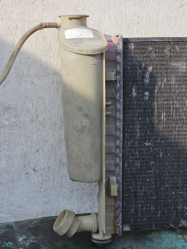 Радиаторы: Радиатор охлаждения двигателя Peugeot 306 / Citroen Xsara / ZX — 3