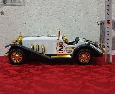 Avtomobil modelləri: Mercedes Formula-1 maşınlatı. Kolleksiya üçün retro model avtomobil – — 1