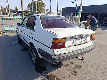 джаз авто: Volkswagen Jetta: 1984 г., 1.8 л, Механика, Бензин, Седан — 4