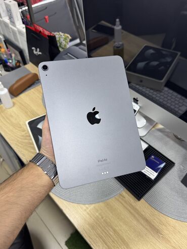 ipad 5 mini qiymeti: Apple IPad Air 5 / 2022 / M1 Chip / 64GB Ipad ideal veziyyetdedi