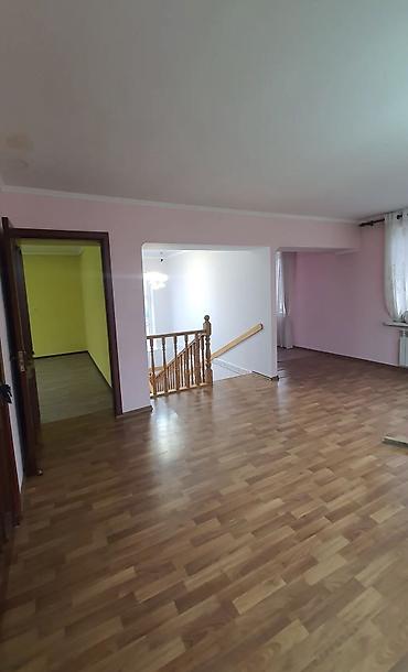 Долгосрочная аренда домов: 300 м², 7 комнат — 13